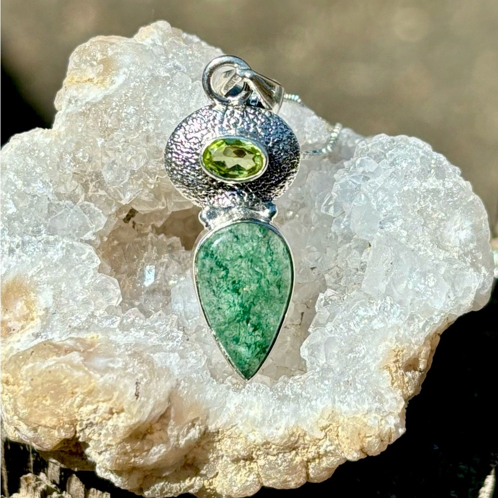 Adventurine & Peridot Necklace - image 5